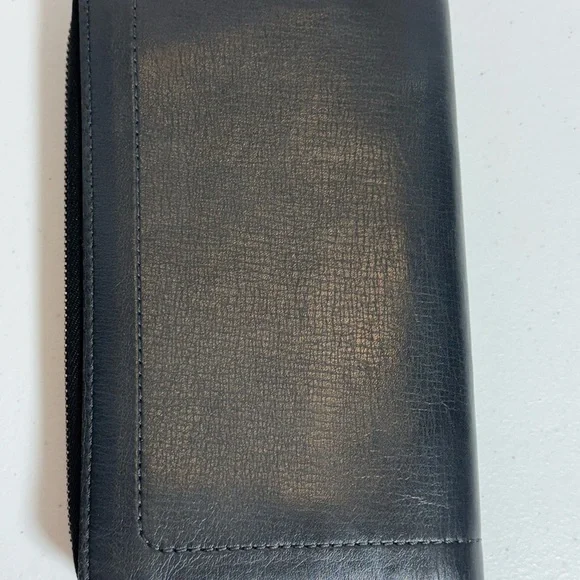 Louis Vuitton Utah Black Leather Organizer Wallet